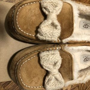 Ugg Ansley Bow Slippers